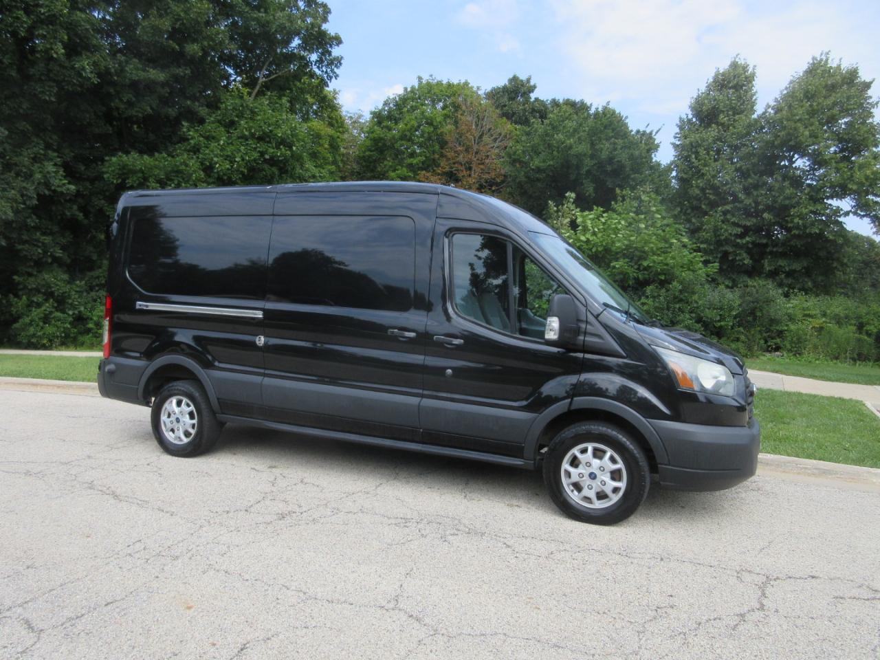 Ford Transit Cargo Van T-250 148" Med Rf 9000 GVWR Sliding RH Dr 2015