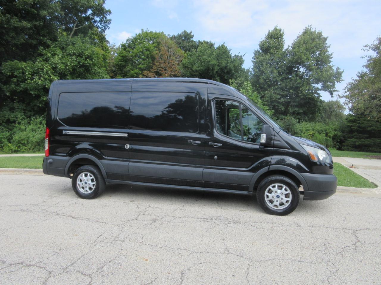 Ford Transit Cargo Van T-250 148" Med Rf 9000 GVWR Sliding RH Dr 2015