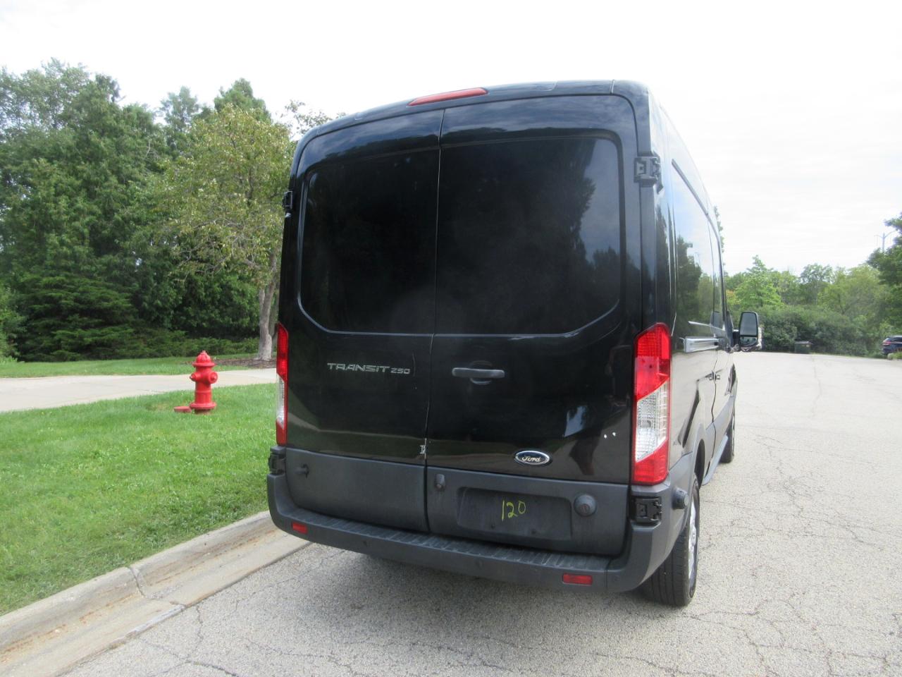 Ford Transit Cargo Van T-250 148" Med Rf 9000 GVWR Sliding RH Dr 2015