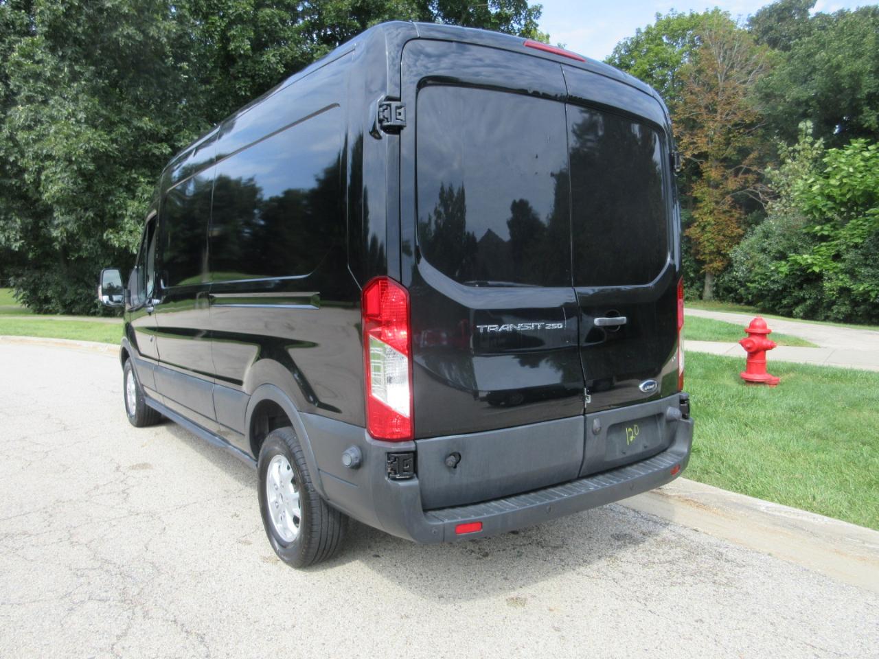 Ford Transit Cargo Van T-250 148" Med Rf 9000 GVWR Sliding RH Dr 2015