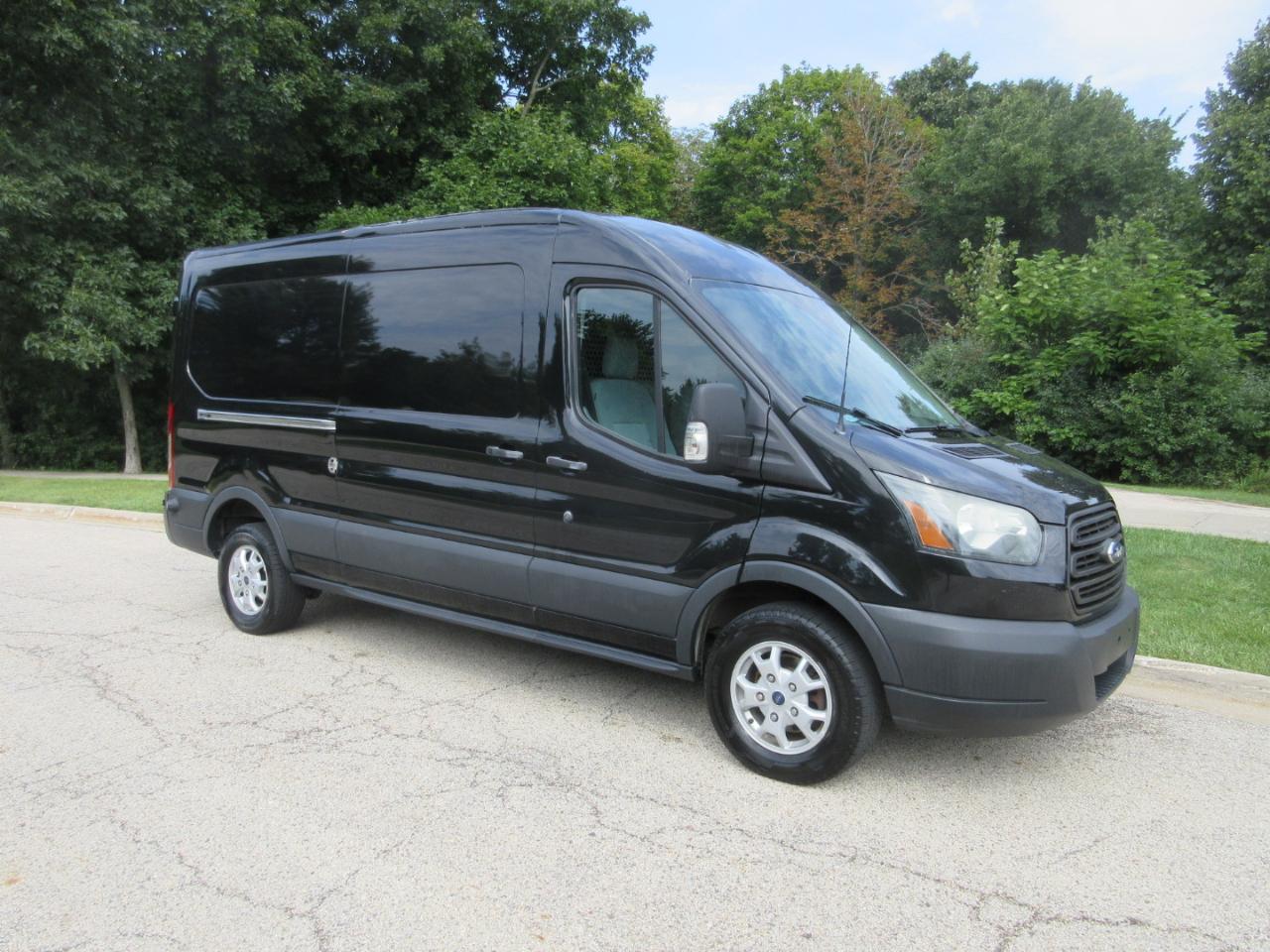 Ford Transit Cargo Van T-250 148" Med Rf 9000 GVWR Sliding RH Dr 2015