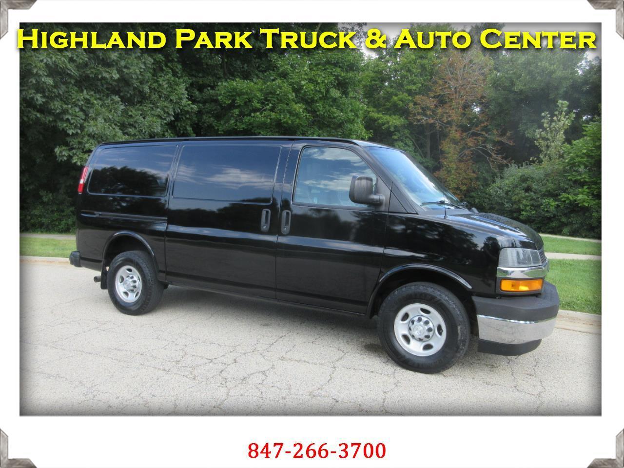 Chevrolet Express Cargo Van RWD 2500 135" 2018