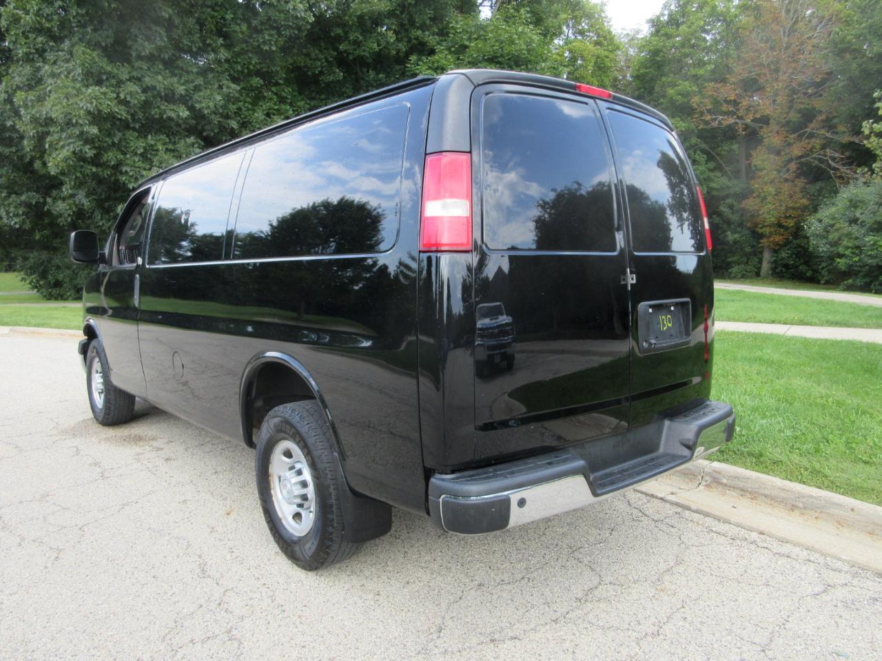 Chevrolet Express Cargo Van RWD 2500 135" 2018