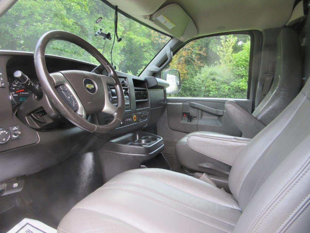 Chevrolet Express Cargo Van RWD 2500 135" 2018