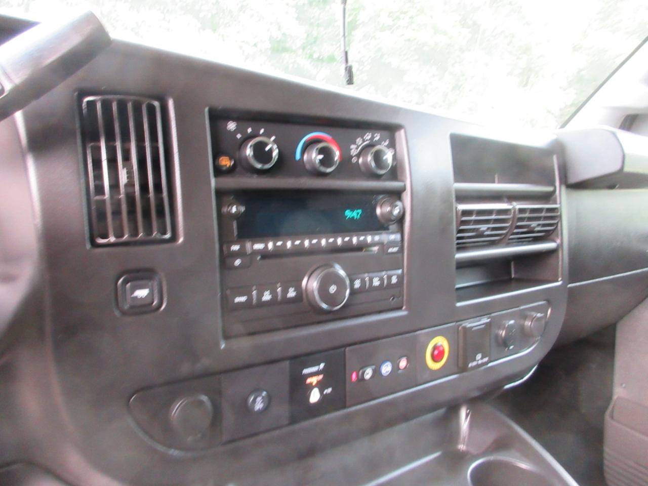 Chevrolet Express Cargo Van RWD 2500 135" 2018