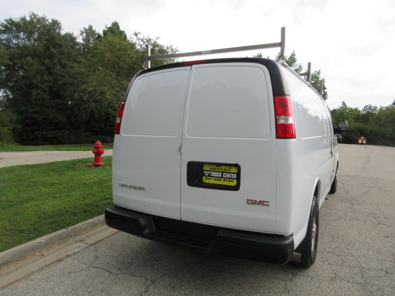 GMC Savana Cargo Van RWD 2500 155" 2018