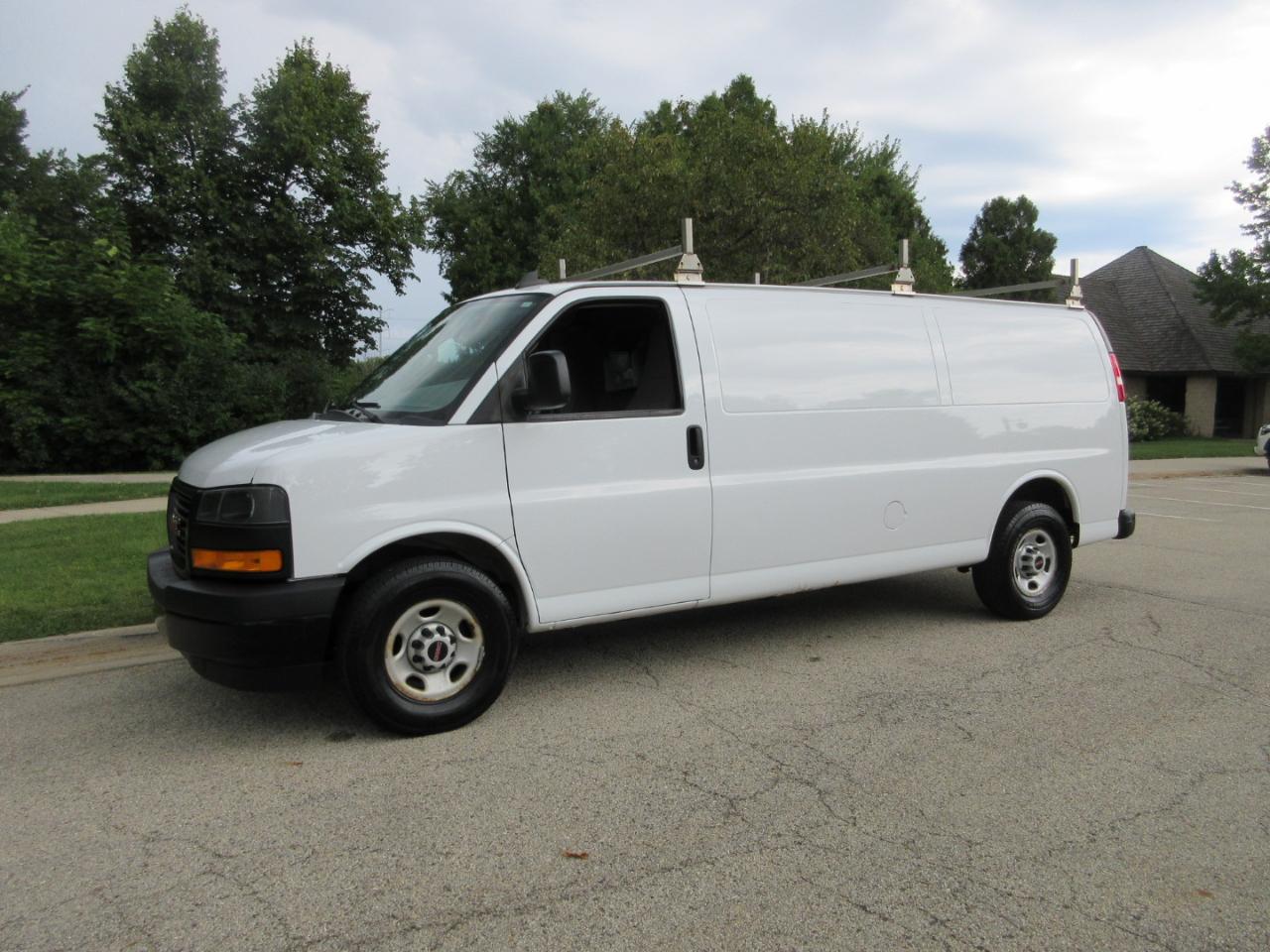 GMC Savana Cargo Van RWD 2500 155" 2018