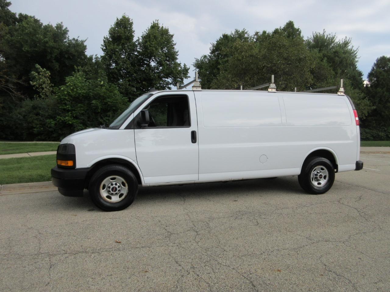 GMC Savana Cargo Van RWD 2500 155" 2018