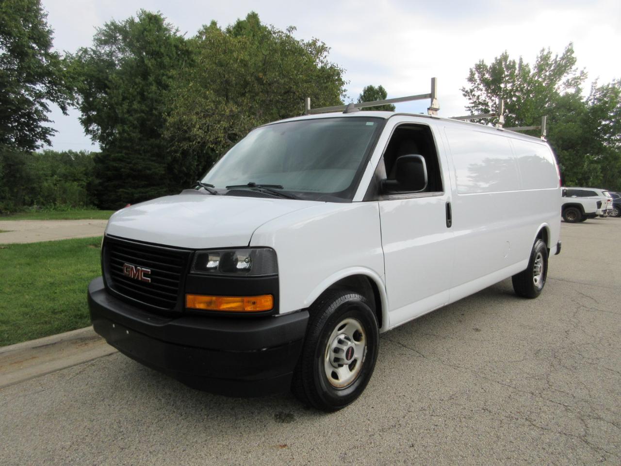 GMC Savana Cargo Van RWD 2500 155" 2018
