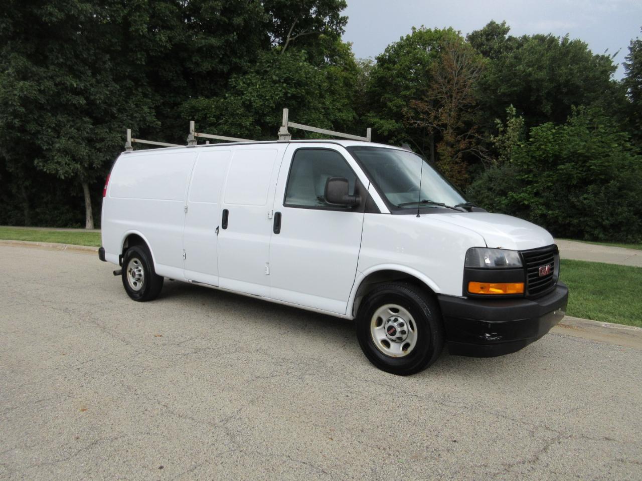 GMC Savana Cargo Van RWD 2500 155" 2018