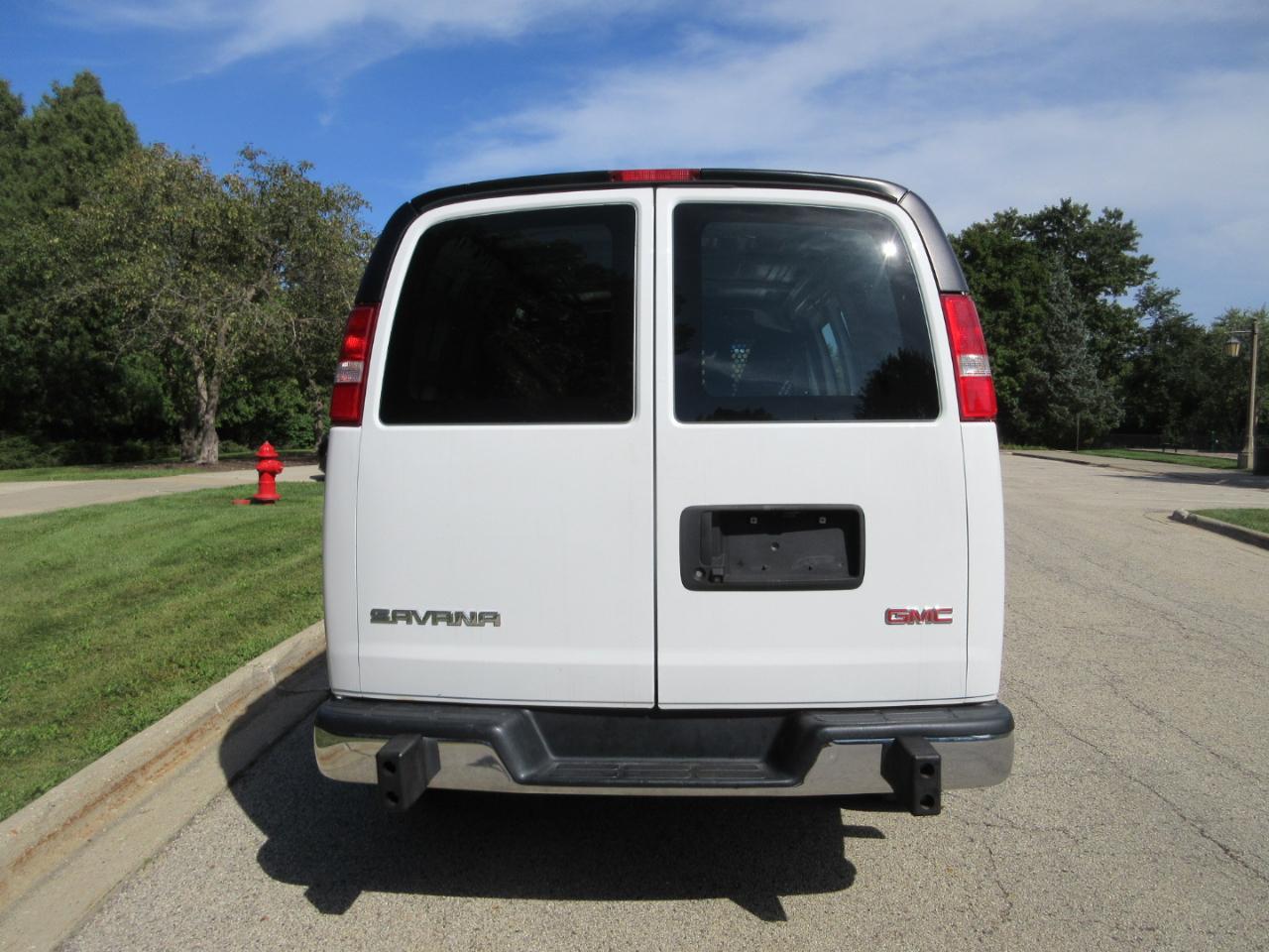 GMC Savana Cargo Van RWD 2500 135" 2020