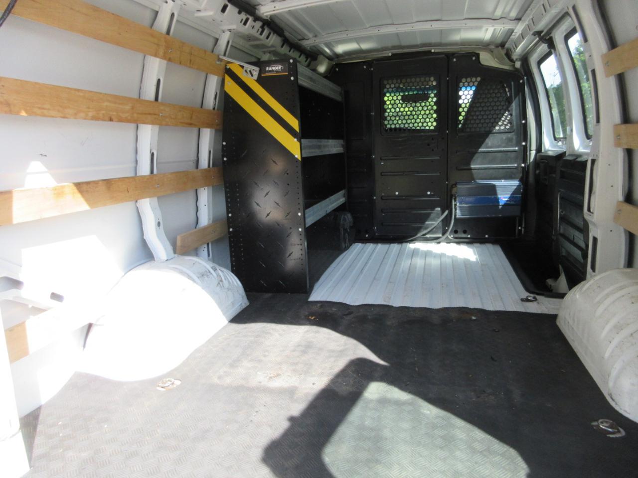 GMC Savana Cargo Van RWD 2500 135" 2020
