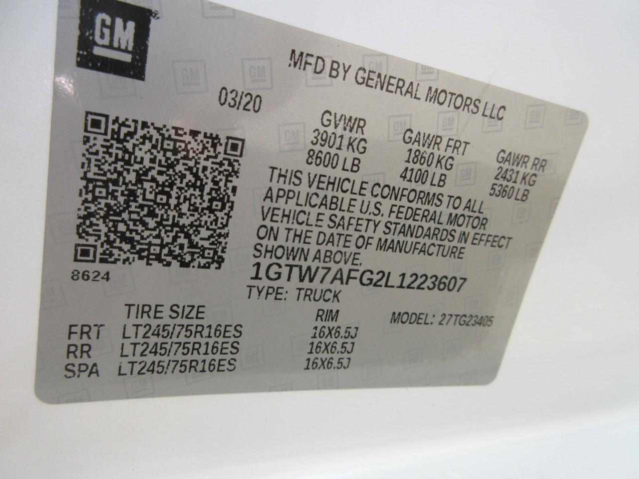 GMC Savana Cargo Van RWD 2500 135" 2020