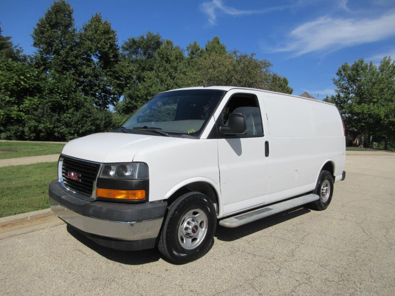 GMC Savana Cargo Van RWD 2500 135" 2020