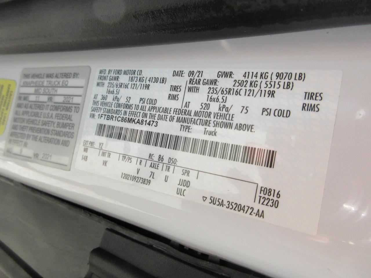 Ford Transit Cargo Van T-250 130" Med Rf 9070 GVWR RWD 2021