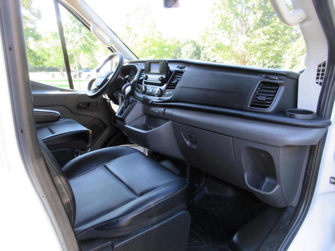 Ford Transit Cargo Van T-250 130" Med Rf 9070 GVWR RWD 2021