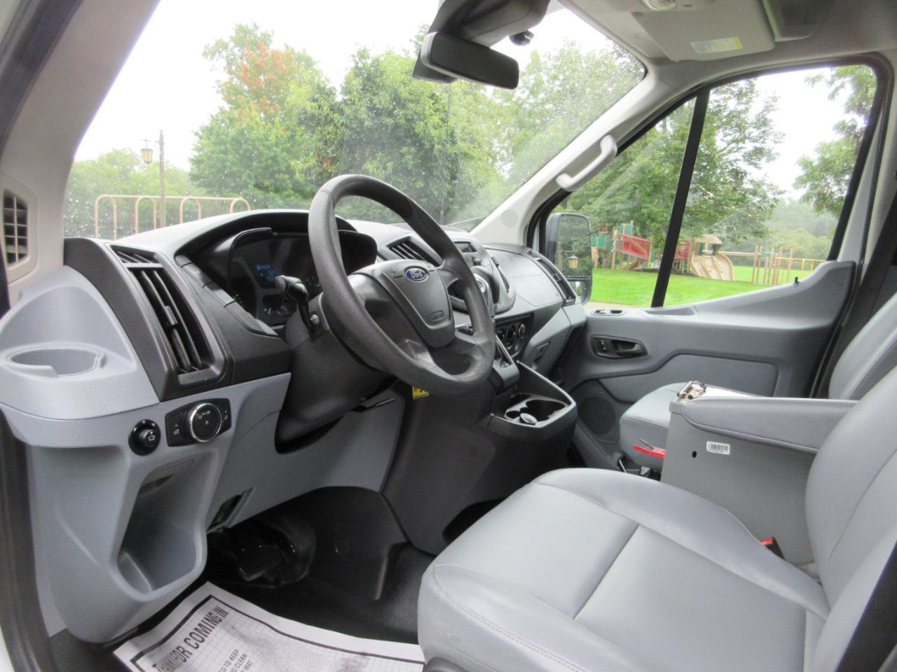 Ford Transit Van T-350 148" Med Rf 9500 GVWR Sliding RH Dr 2018