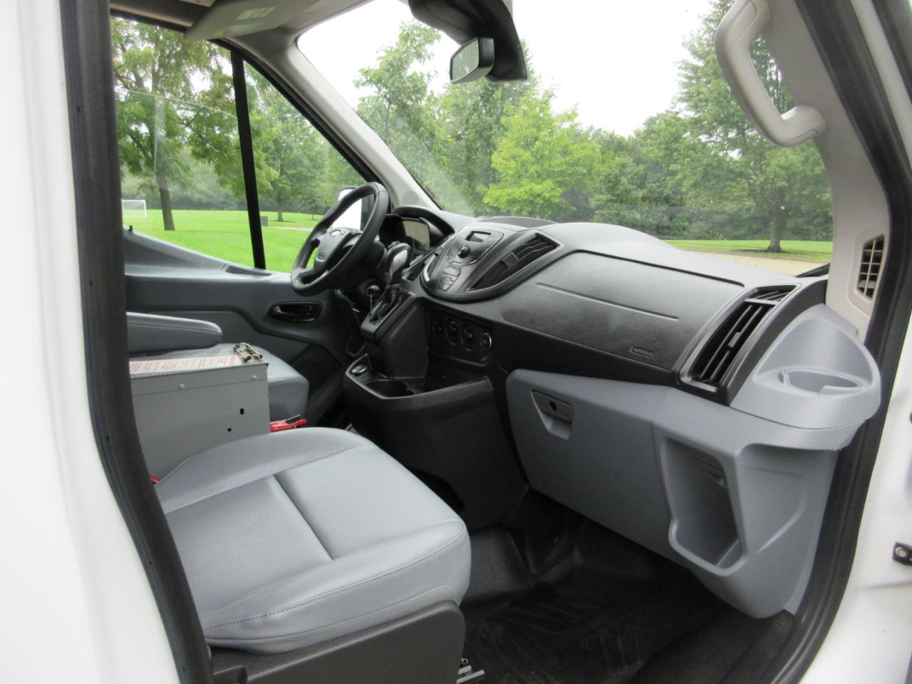 Ford Transit Van T-350 148" Med Rf 9500 GVWR Sliding RH Dr 2018