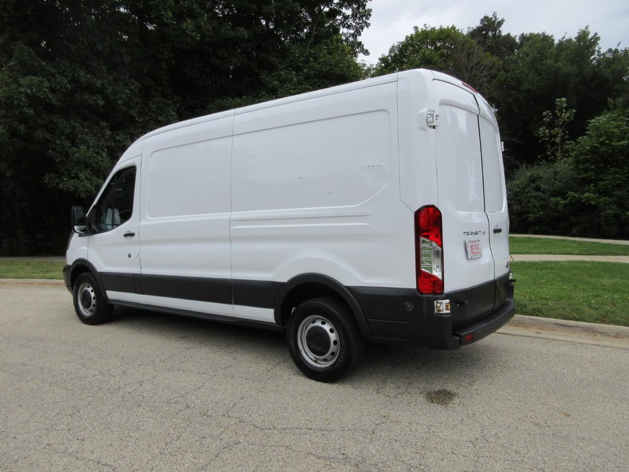 Ford Transit Cargo Van T-150 148" Med Rf 8600 GVWR Sliding RH Dr 2016