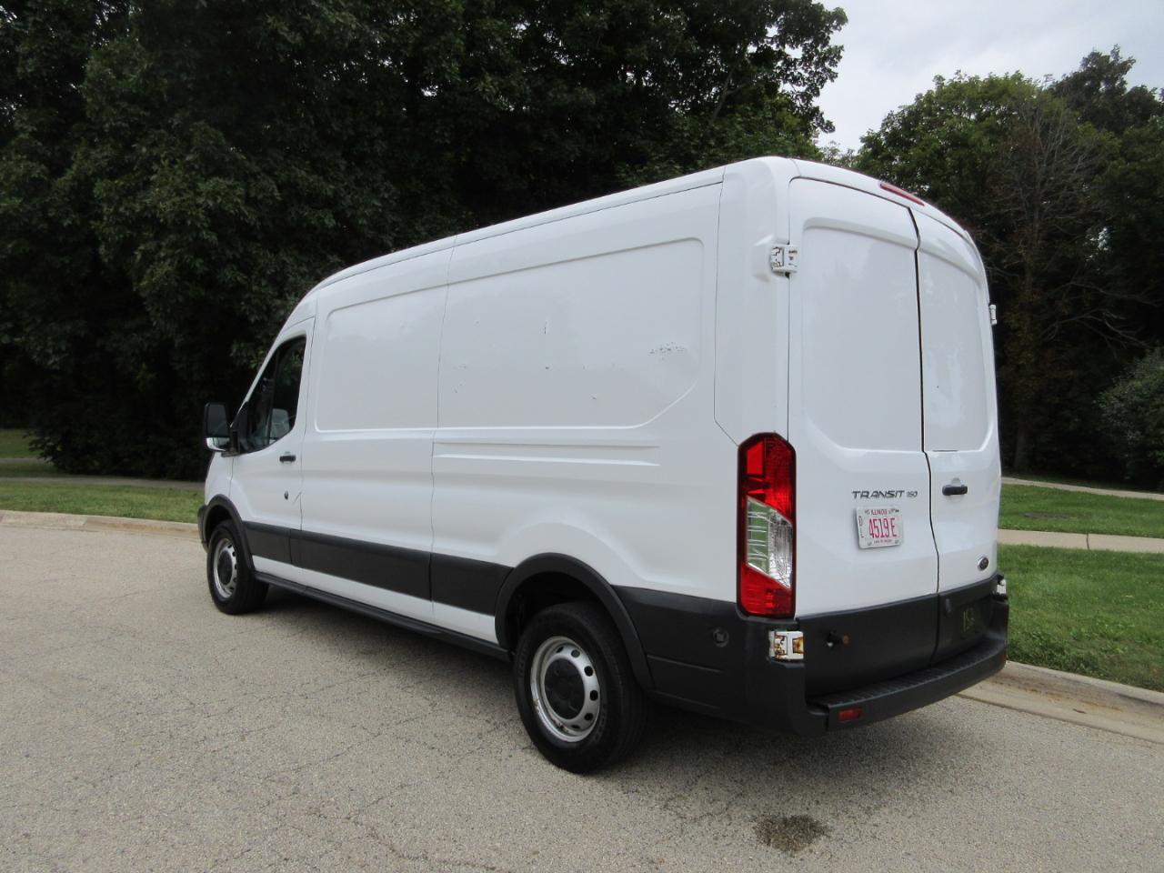Ford Transit Cargo Van T-150 148" Med Rf 8600 GVWR Sliding RH Dr 2016