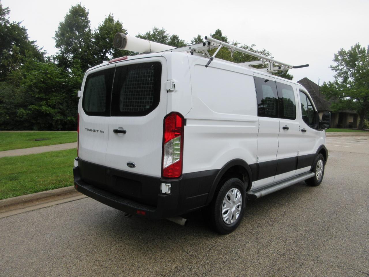 Ford Transit Cargo Van T-250 130" Low Rf 9070 GVWR RWD 2020
