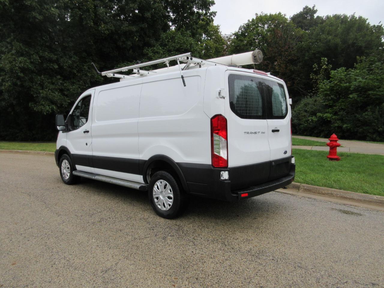 Ford Transit Cargo Van T-250 130" Low Rf 9070 GVWR RWD 2020
