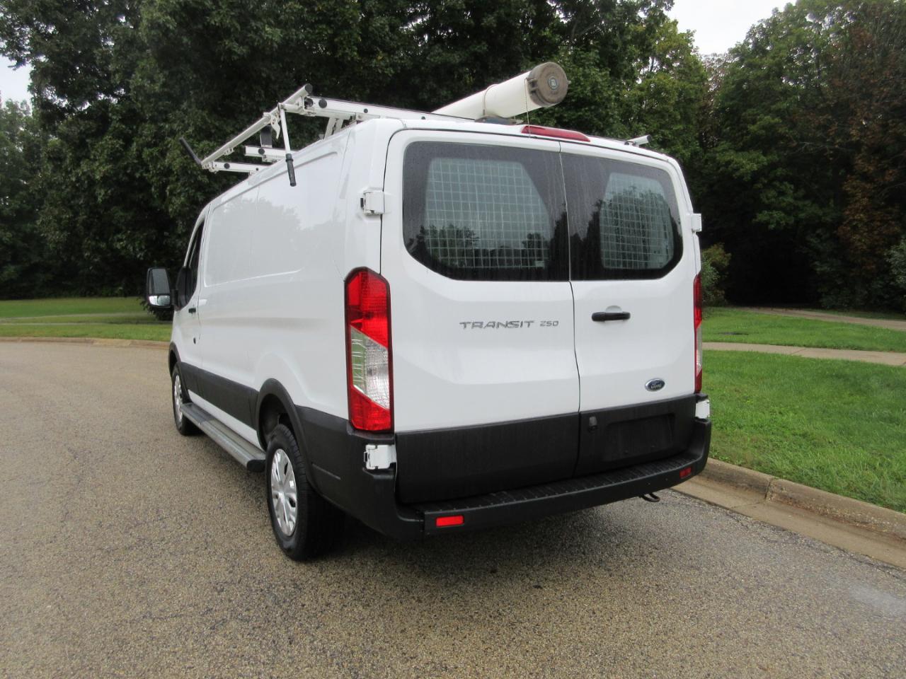 Ford Transit Cargo Van T-250 130" Low Rf 9070 GVWR RWD 2020