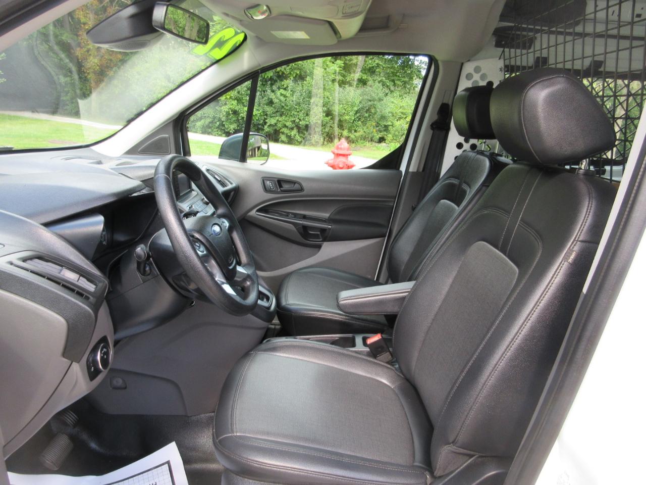 Ford Transit Connect Van XL LWB w/Rear Symmetrical Doors 2022