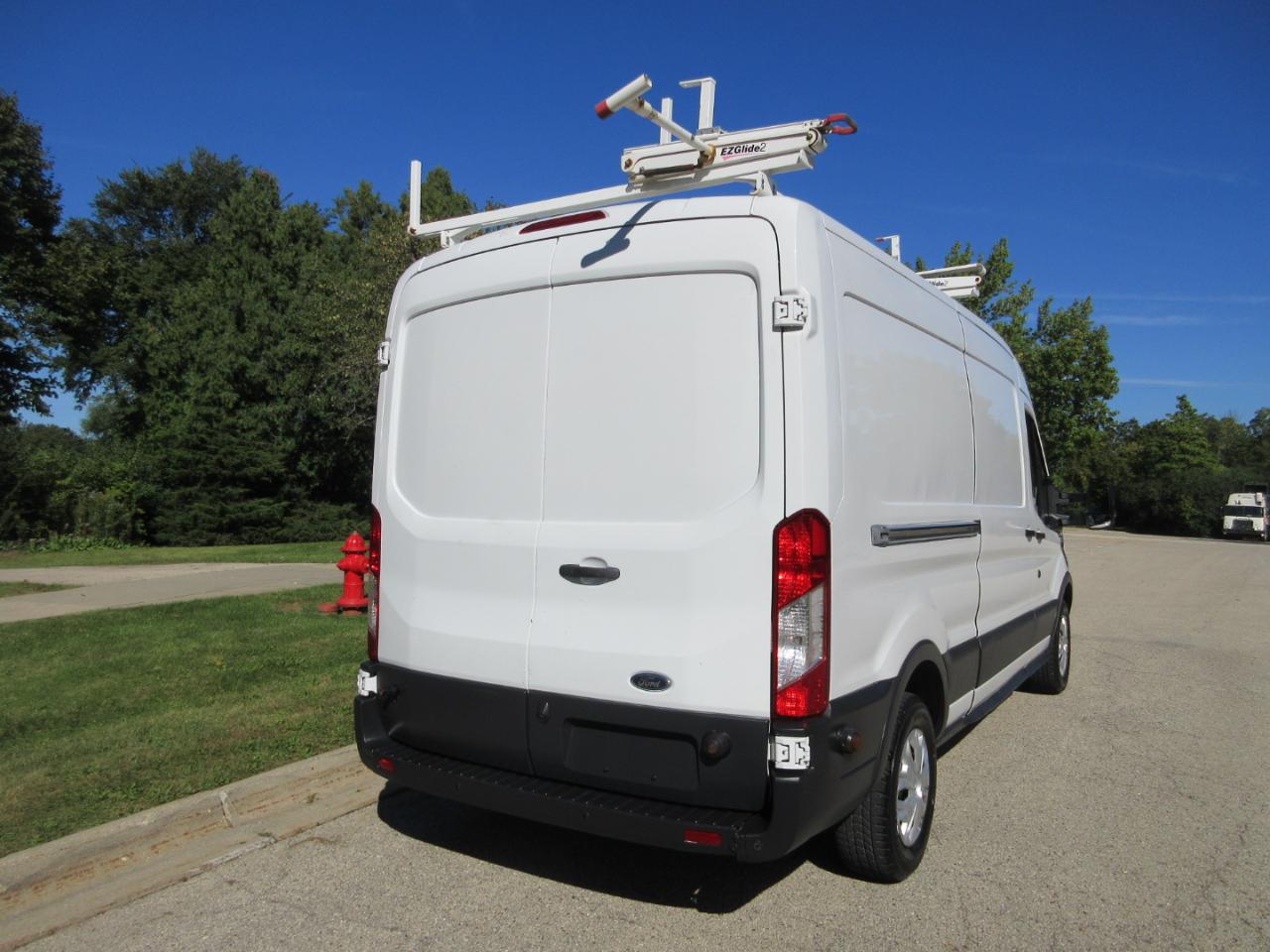 Ford Transit Cargo Van T-150 148" Med Rf 8600 GVWR Sliding RH Dr 2015