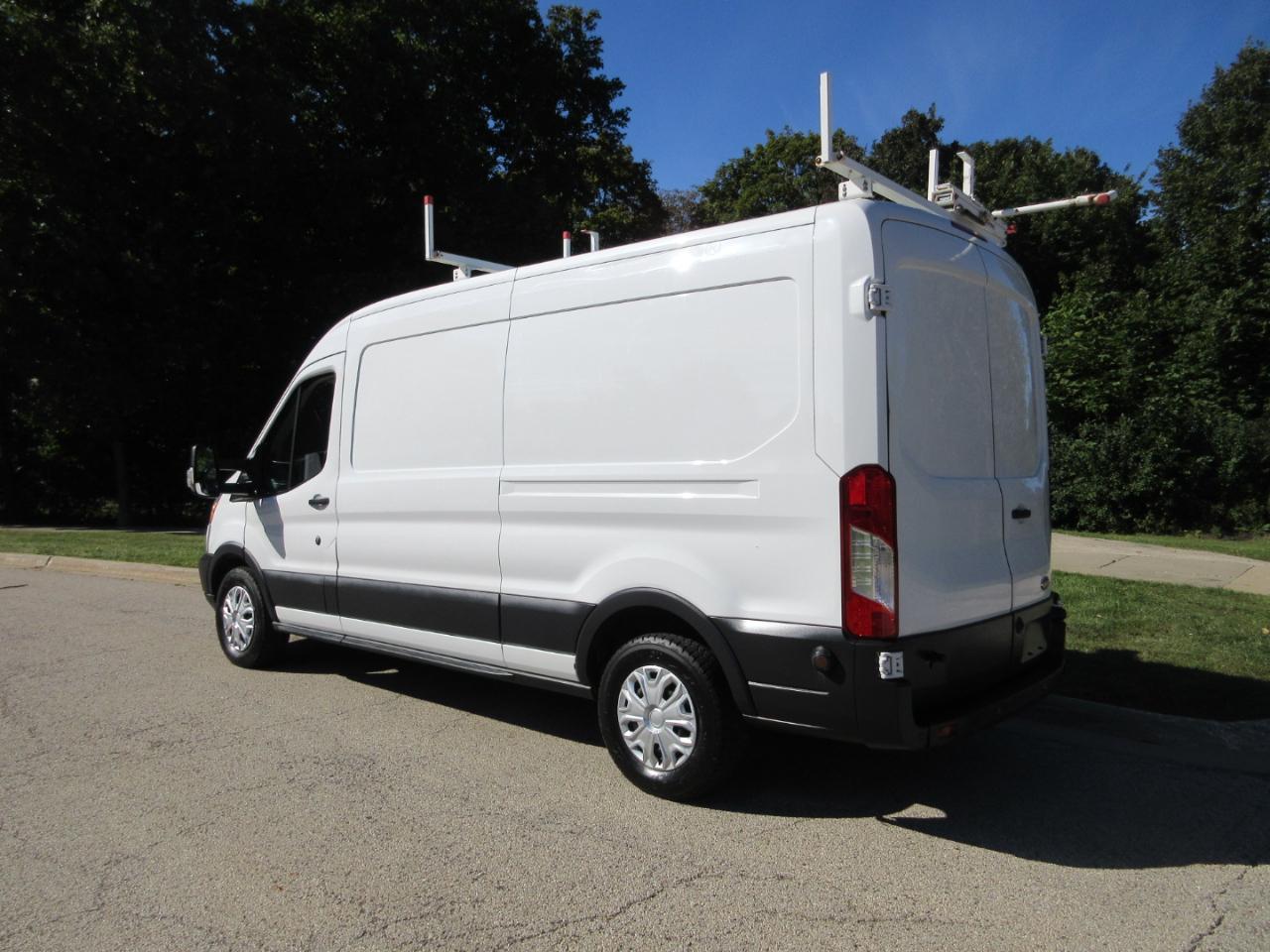 Ford Transit Cargo Van T-150 148" Med Rf 8600 GVWR Sliding RH Dr 2015