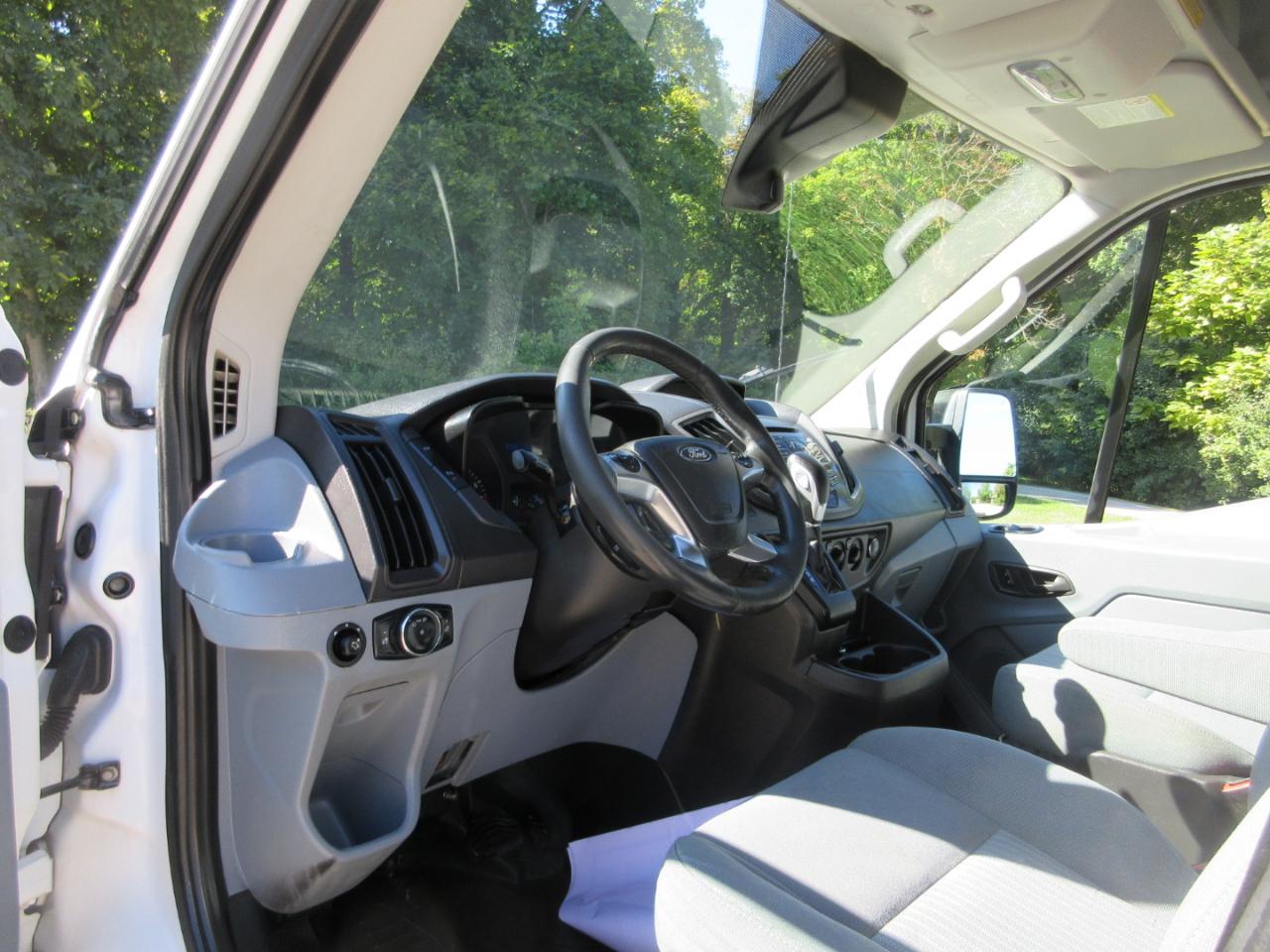 Ford Transit Cargo Van T-150 148" Med Rf 8600 GVWR Sliding RH Dr 2015