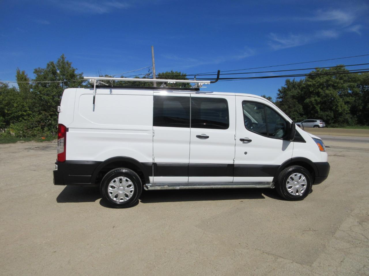 Ford Transit Van T-250 130" Low Rf 9000 GVWR Swing-Out RH Dr 2019