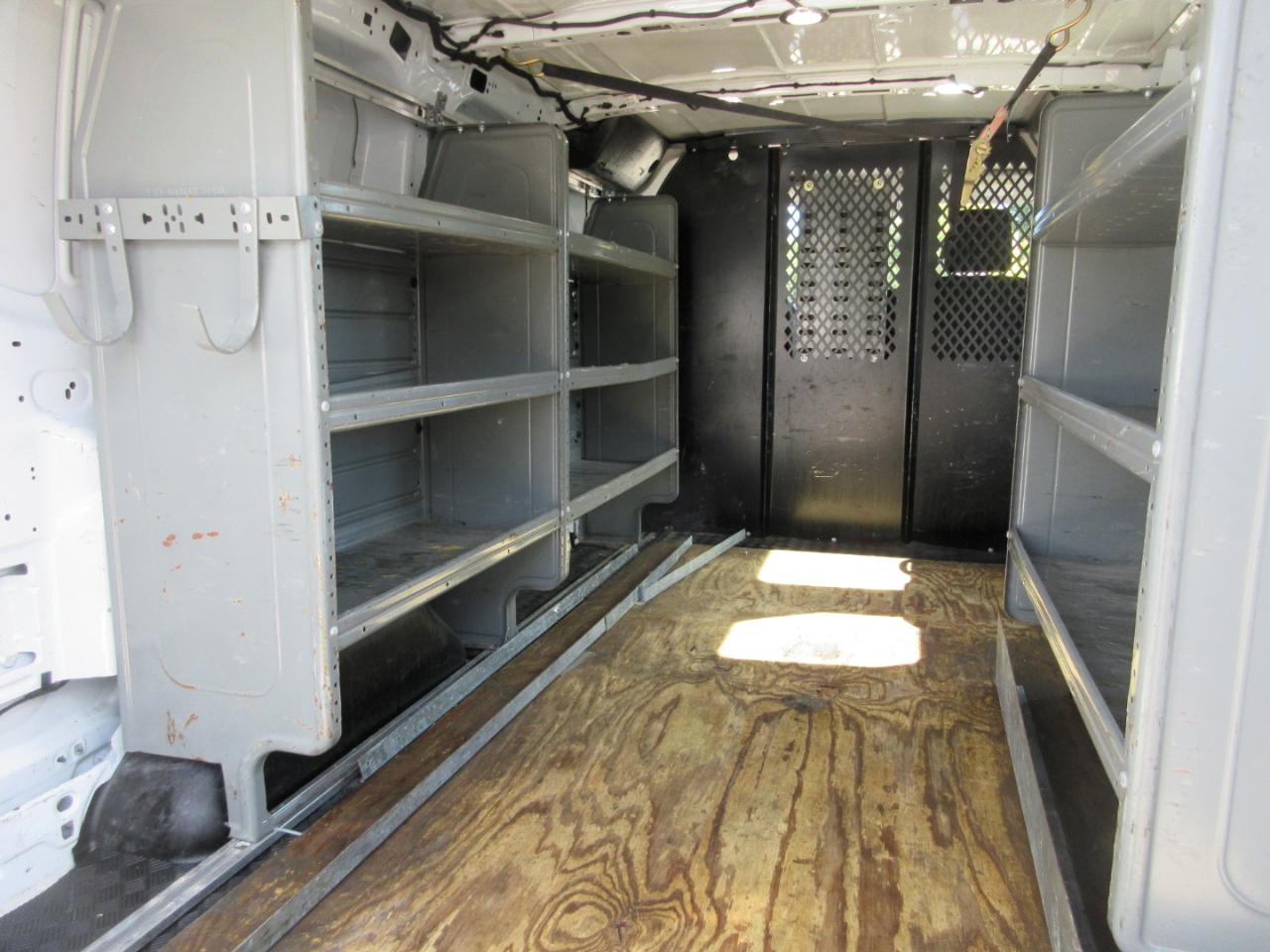 Ford Transit Van T-250 130" Low Rf 9000 GVWR Swing-Out RH Dr 2019