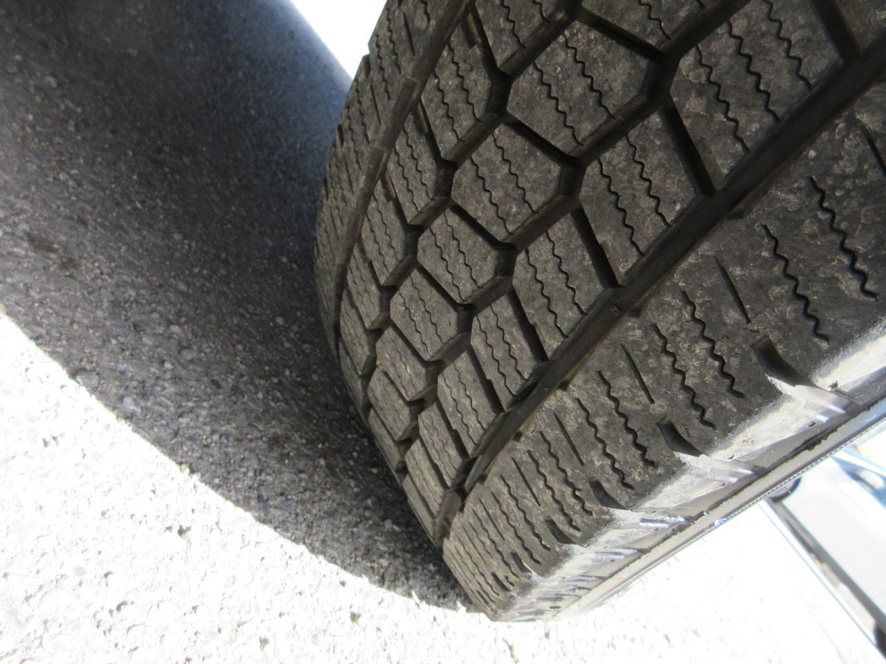 Ford Transit Van T-250 130" Low Rf 9000 GVWR Swing-Out RH Dr 2019