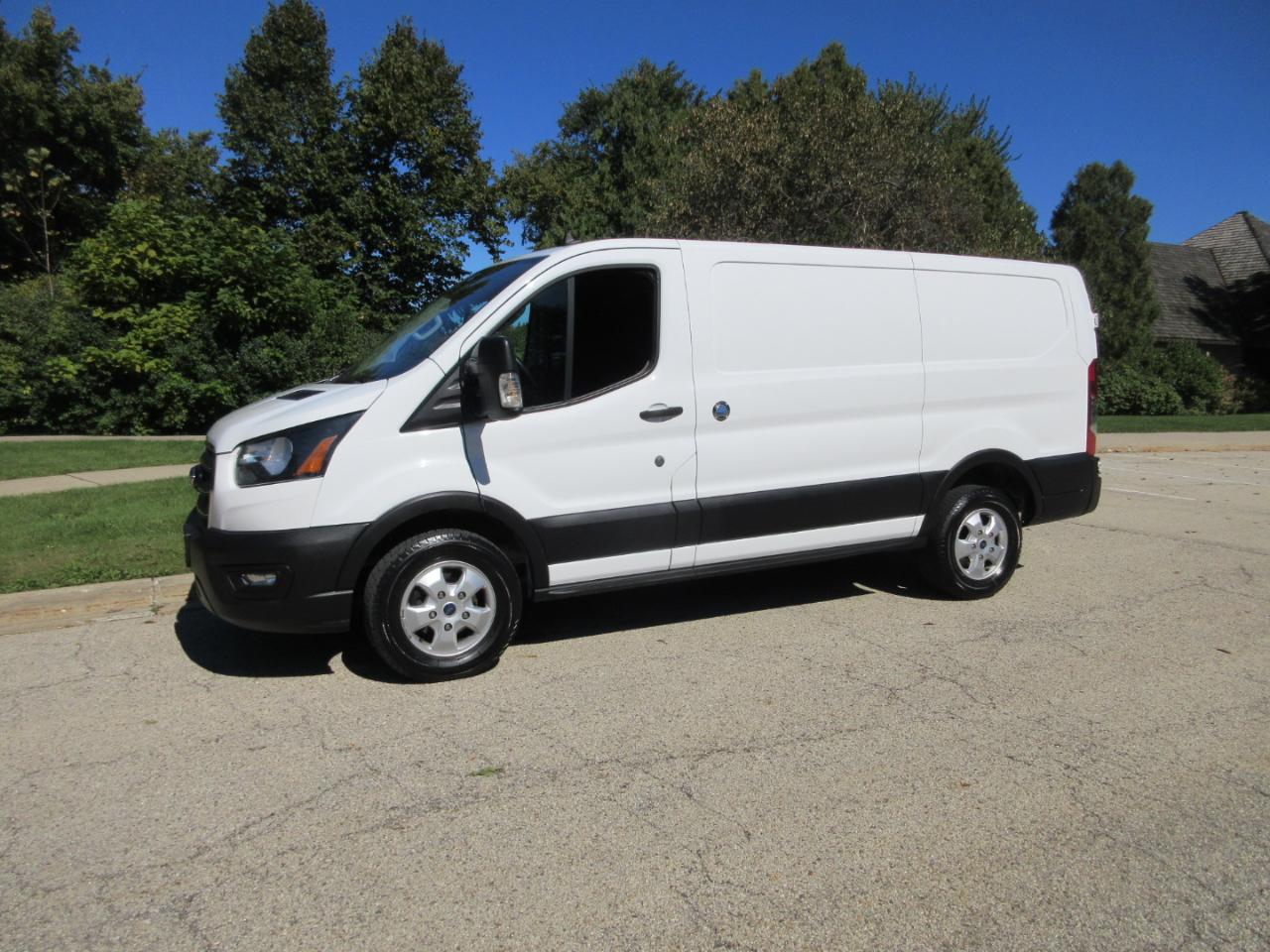Ford Transit Cargo Van T-250 130" Low Rf 9070 GVWR RWD 2020