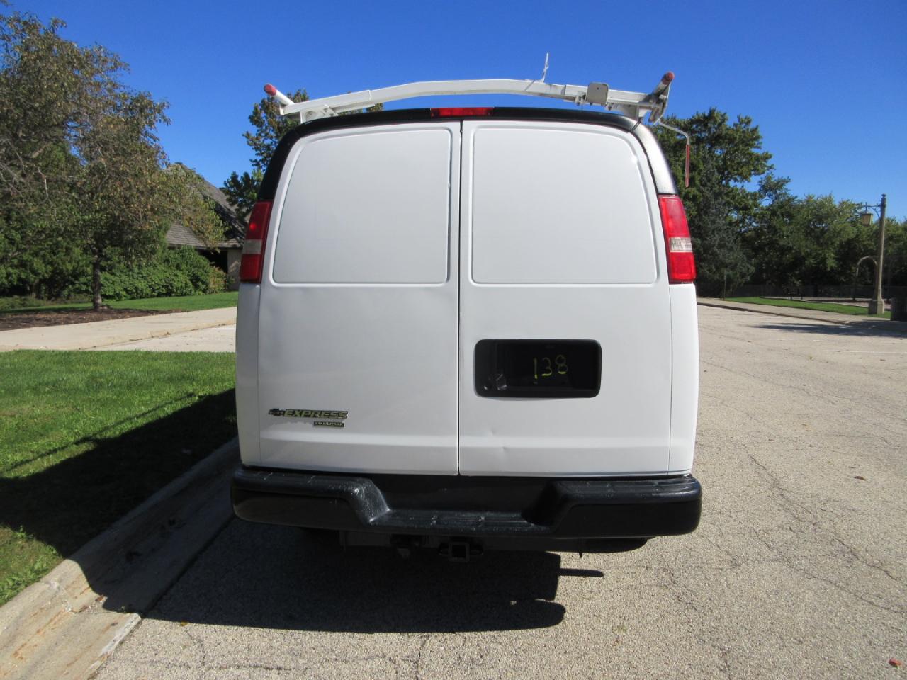 Chevrolet Express Cargo Van RWD 3500 155" 2016