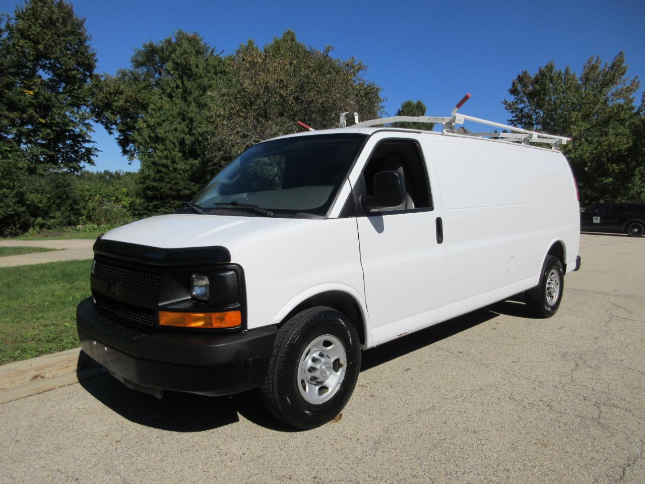 Chevrolet Express Cargo Van RWD 3500 155" 2016