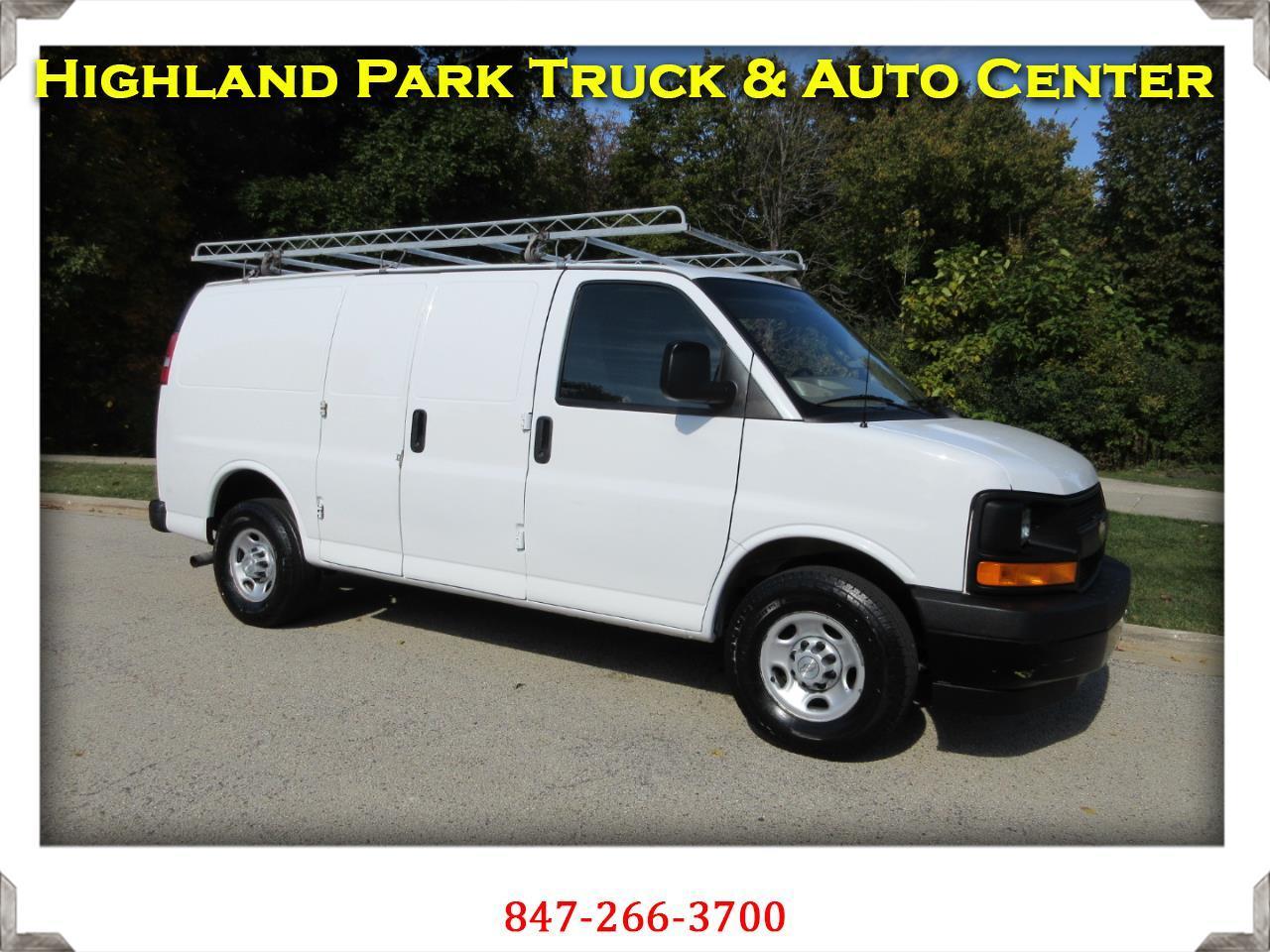 2017 Chevrolet Express Cargo Van RWD 3500 135"
