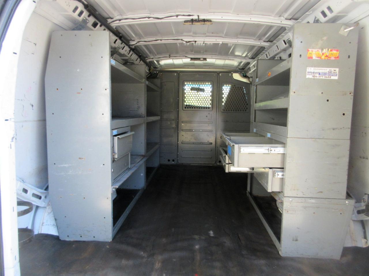 Chevrolet Express Cargo Van RWD 3500 135" 2017