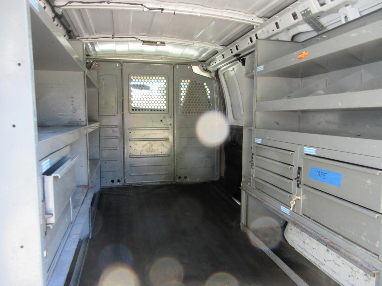Chevrolet Express Cargo Van RWD 3500 135" 2017