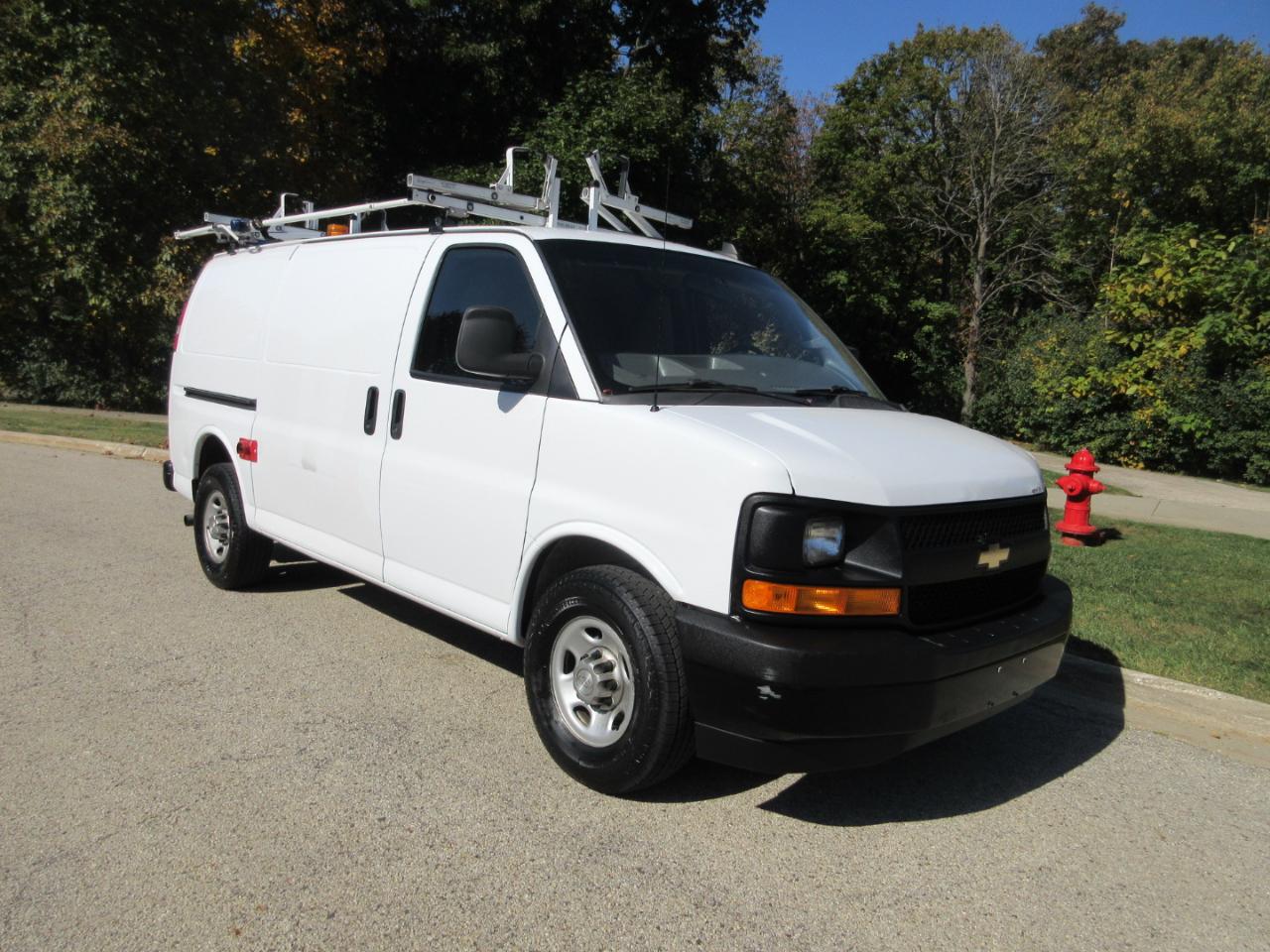 Chevrolet Express Cargo Van RWD 2500 135" 2017