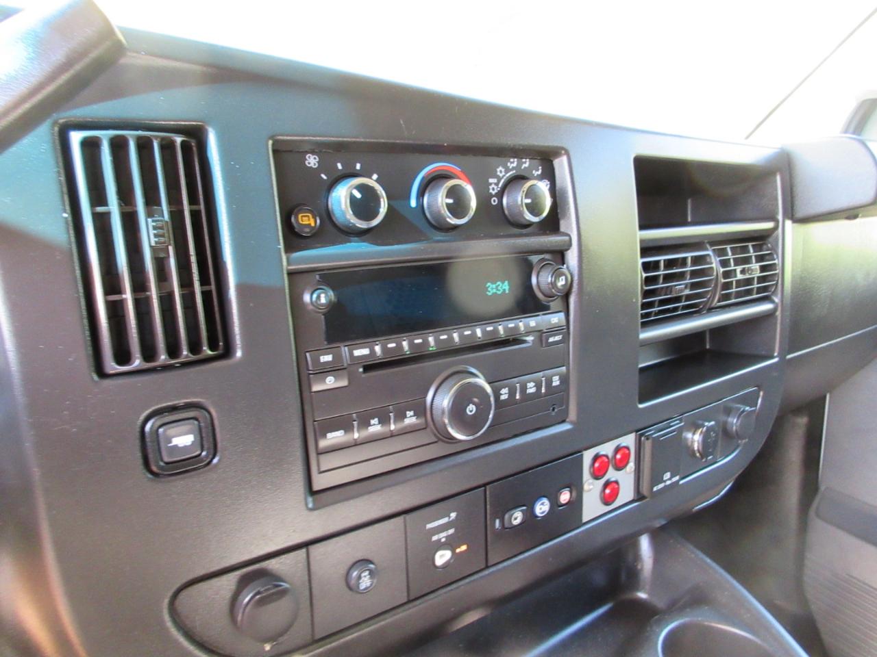 Chevrolet Express Cargo Van RWD 2500 135" 2017