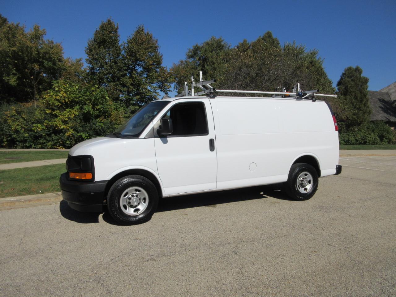 Chevrolet Express Cargo Van RWD 2500 135" 2017