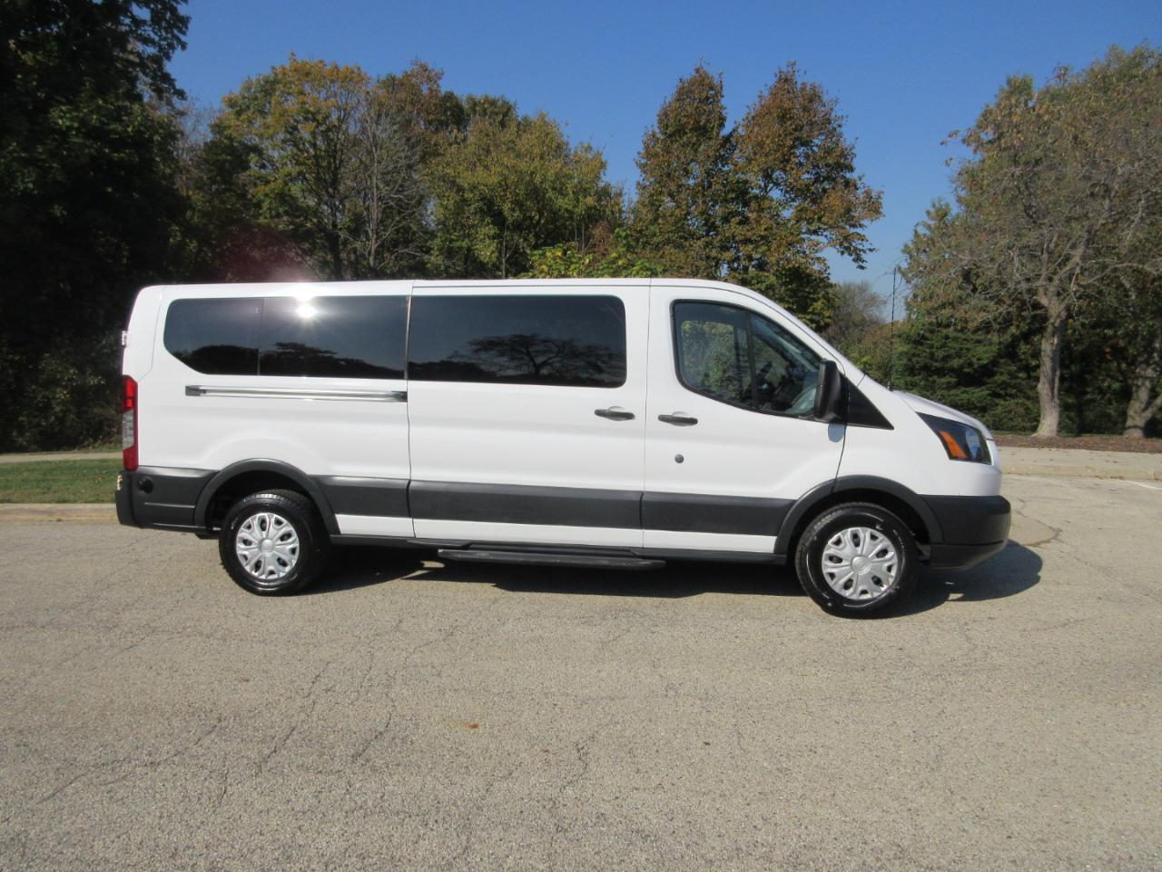 Ford Transit Wagon T-350 148" Low Roof XLT Sliding RH Dr 2016