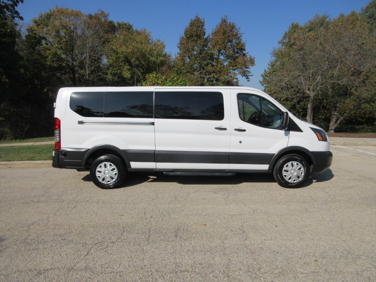 Ford Transit Wagon T-350 148" Low Roof XLT Sliding RH Dr 2016