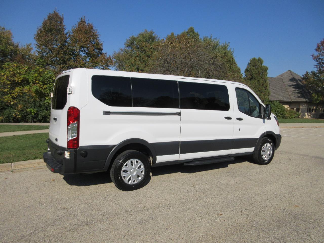Ford Transit Wagon T-350 148" Low Roof XLT Sliding RH Dr 2016
