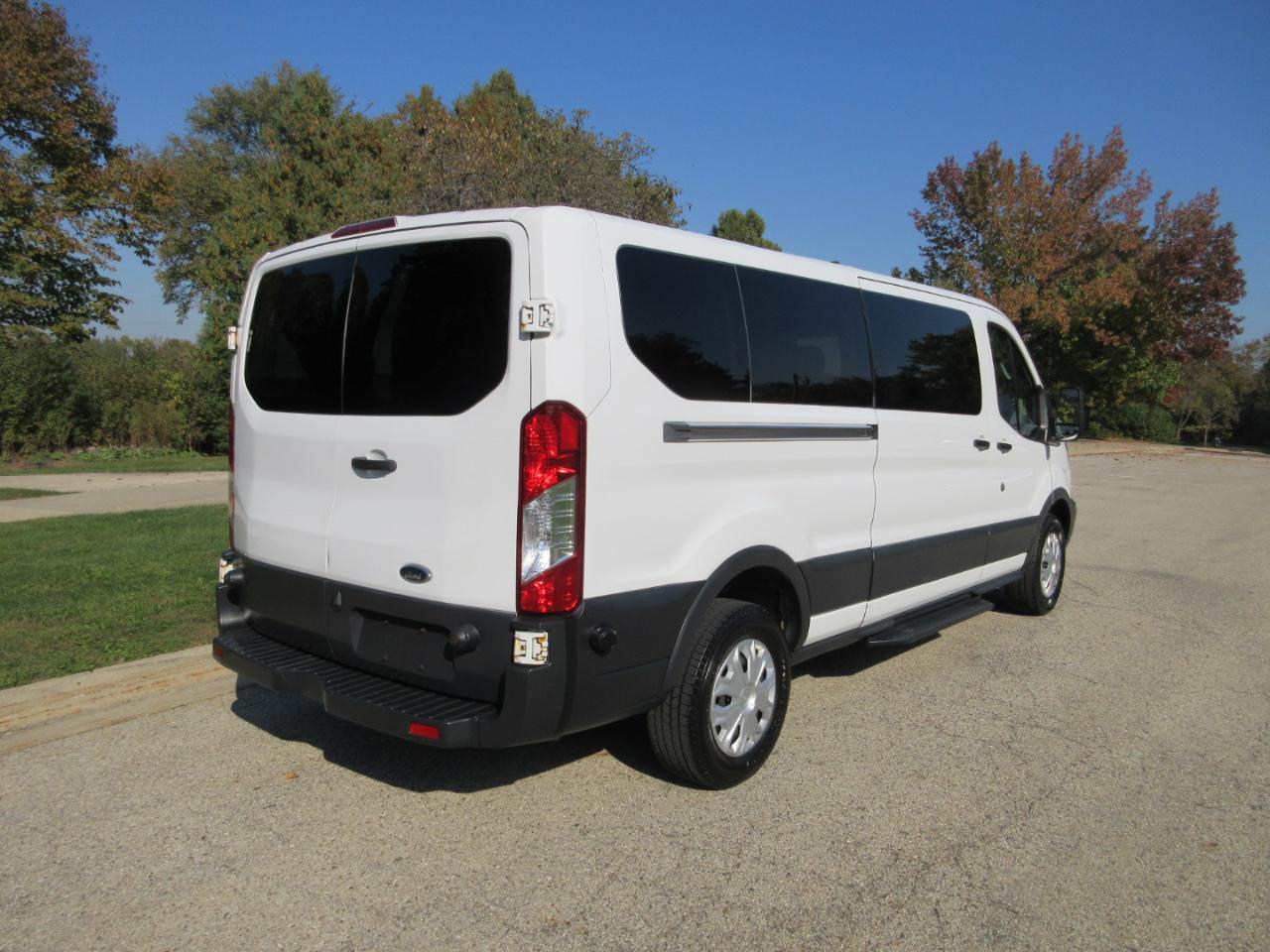Ford Transit Wagon T-350 148" Low Roof XLT Sliding RH Dr 2016