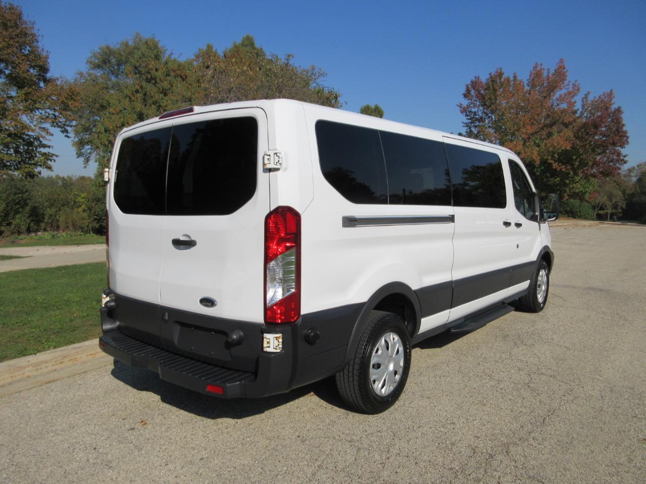 Ford Transit Wagon T-350 148" Low Roof XLT Sliding RH Dr 2016
