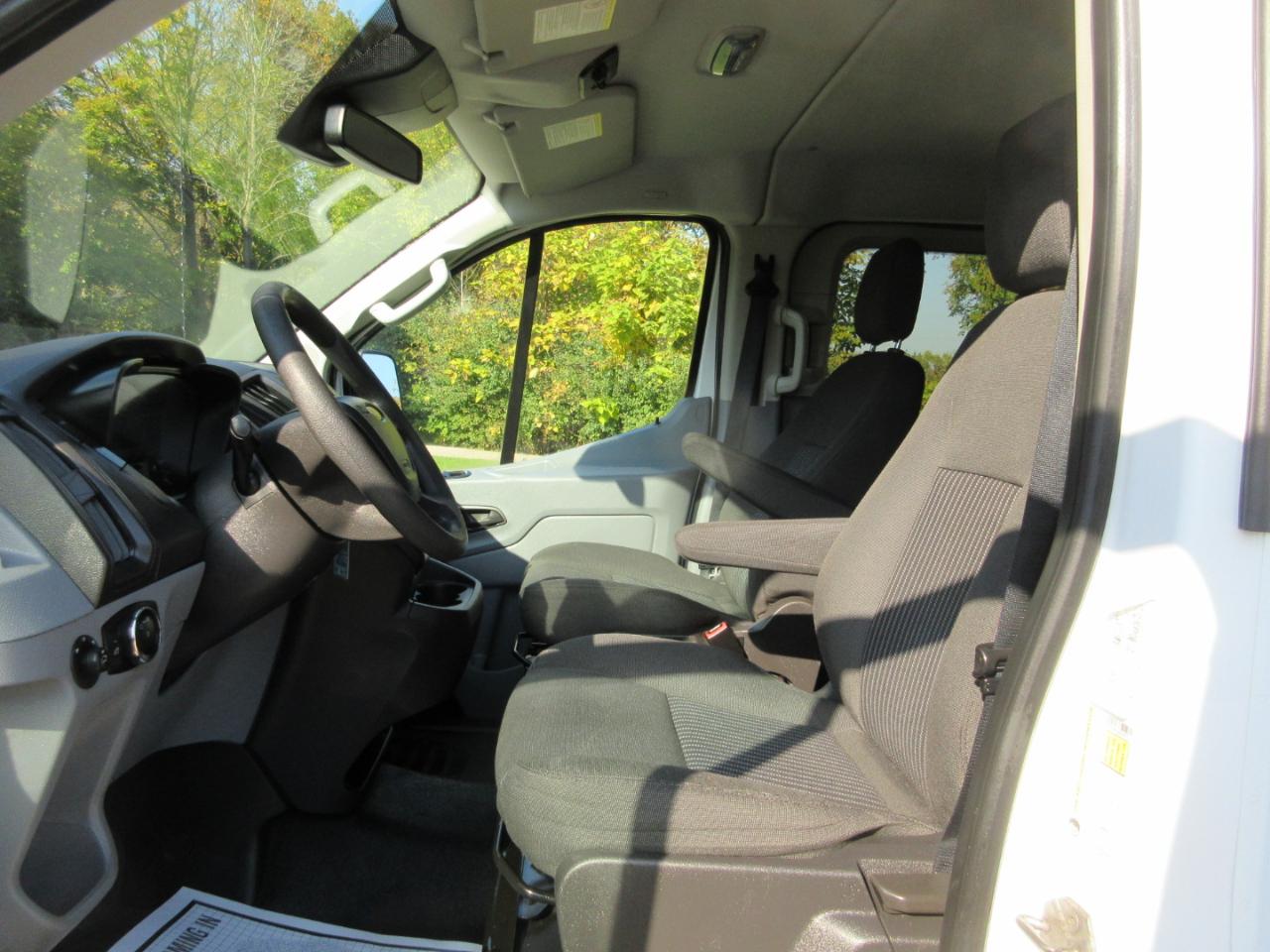 Ford Transit Wagon T-350 148" Low Roof XLT Sliding RH Dr 2016