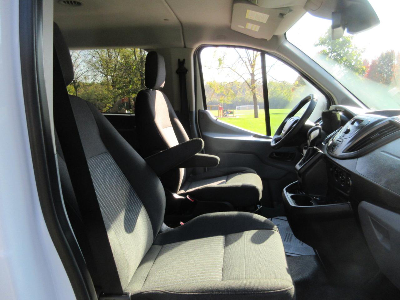 Ford Transit Wagon T-350 148" Low Roof XLT Sliding RH Dr 2016